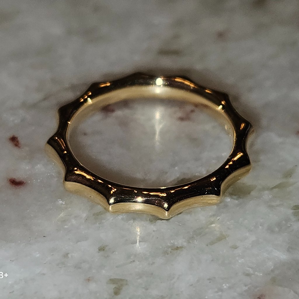 Monica Rich Kosann Happiness Sun Poesy Stackable 18k Yellow Gold Ring 3 — image 5 of 8
